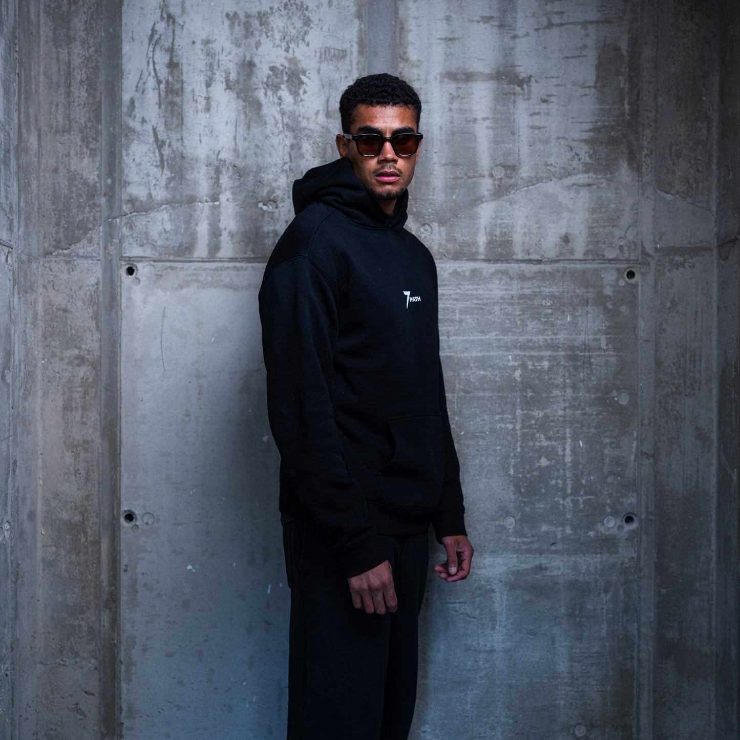 Oversized Hoodie – Black